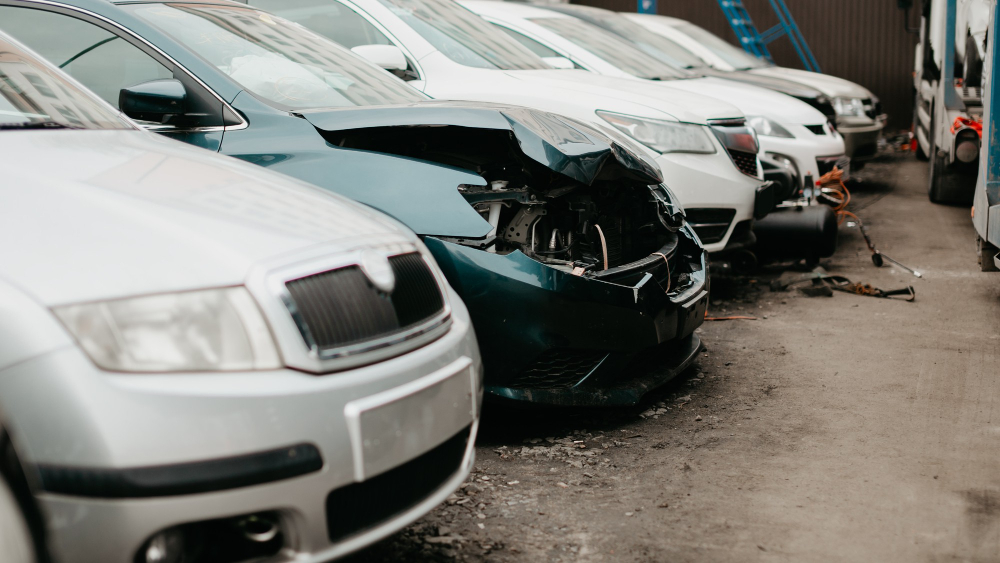 Rottamazione Auto vs Vendita Auto Usata a Roma: Cosa Conviene?